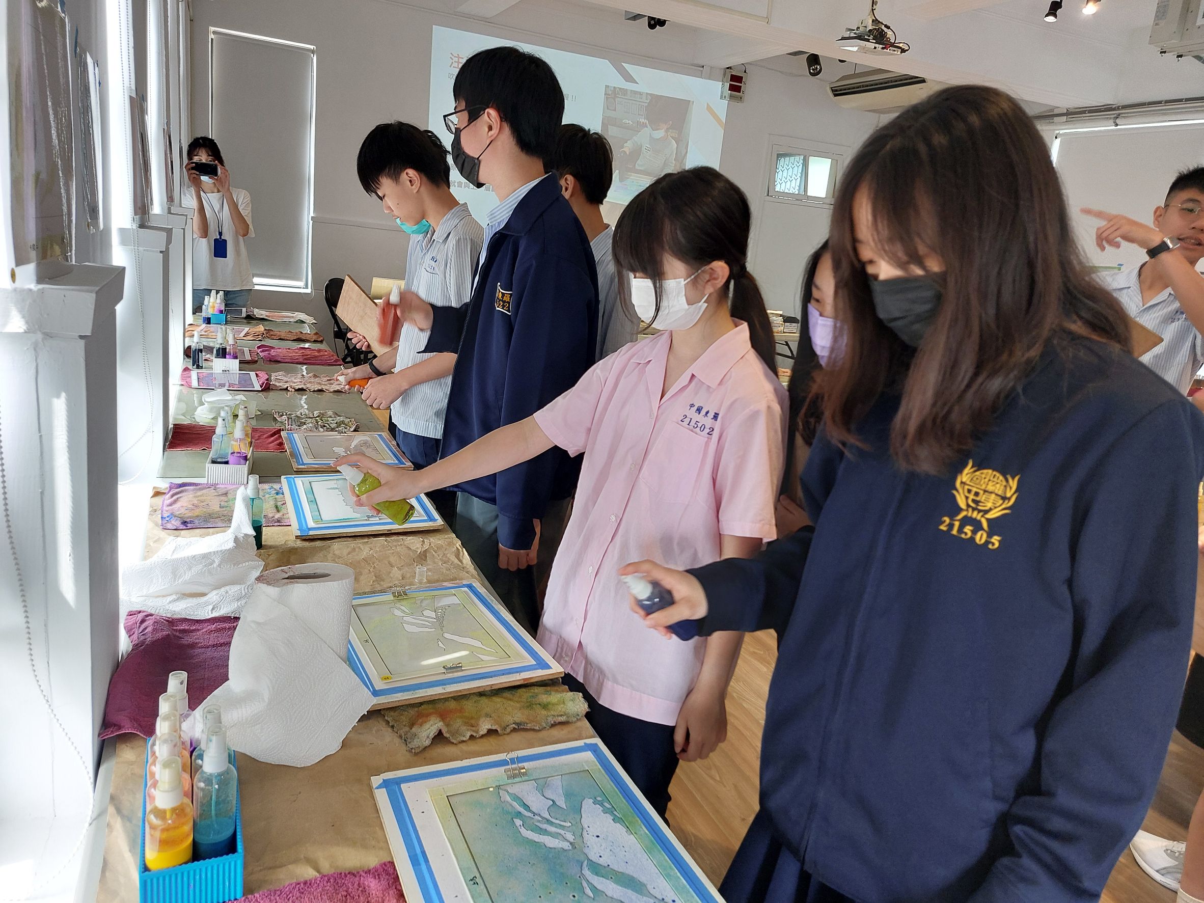 09_參觀新竹241藝術空間，動手做一幅屬於自己的展覽海報-1